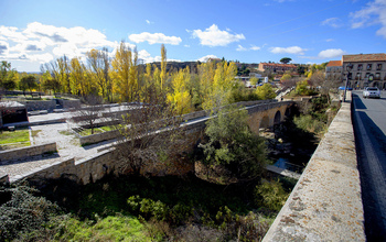 El Puente sobre el río Adaja, Bien de Interés Cultural