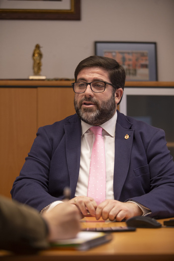 El alcalde destaca que Ávila cada día tiene más oportunidades
