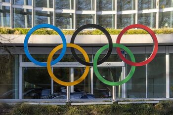 El COI levanta el veto a los deportistas rusos y bielorrusos