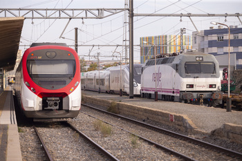 Suspendidos dos trenes entre Valladolid y Ávila por una avería