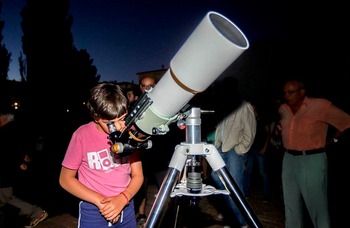 El centro de San Nicolás organiza una observación astronómica