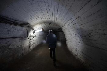 Rescatados 110 mineros atrapados en dos minas en Ucrania