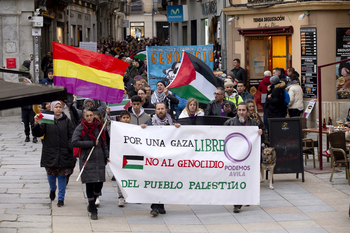 150 personas salen a la calle en apoyo a la causa palestina