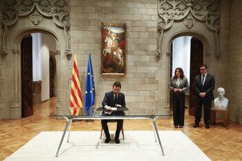 Aragonès firma la convocatoria de elecciones del 12-M