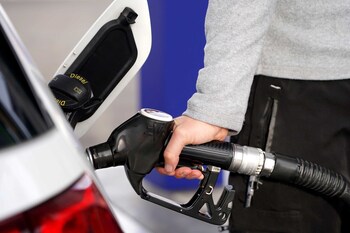 El consumo de carburantes crece casi un 2% hasta noviembre