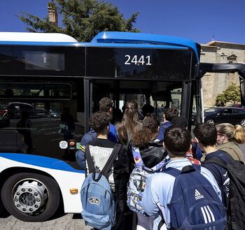 El autobús rozó los 1,9 millones de usuarios, cifra récord